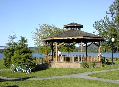 Gazebos : click here to see more photos